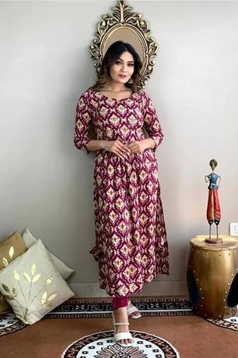 Jaipuri women's rayon round neck 3/4 sleeve beautiful floral printed nayra cut kurti with pant