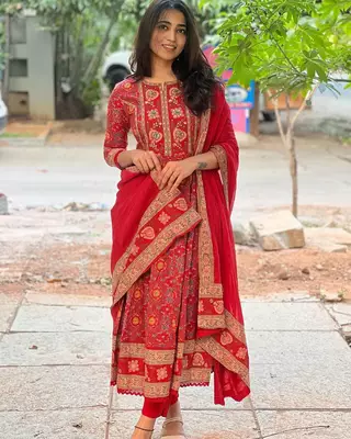 Jaipuri red cotton print 60 60 with neck work dress 1