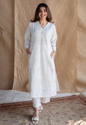 Jaipuri white dabu slub cotton hand embroidered co-ord set 1