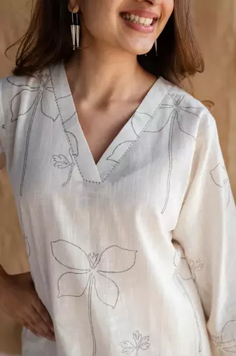 Jaipuri white dabu slub cotton hand embroidered co-ord set