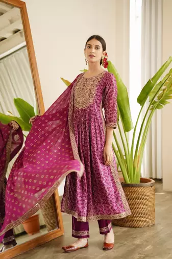 Jaipuri purple embroidepurple printed indian pakistani naira cut salwar kameez kurti pant dupatta set
