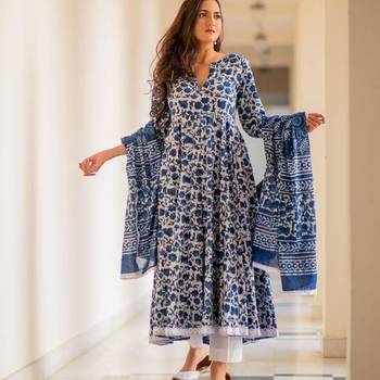 Jaipuri indigo color cotton flaired kurta & pant with dupatta 4