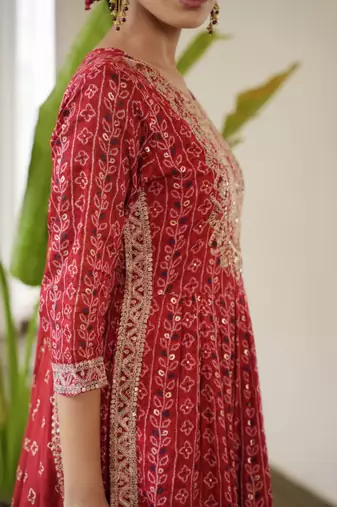 Jaipuri red embroidered printed indian pakistani naira cut salwar kameez kurti pant dupatta set