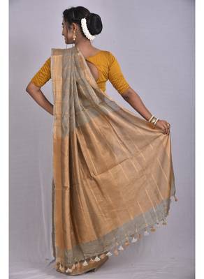 Handmade bhagalpuri linen saree with zari checks in grey shade with blouse piece 3