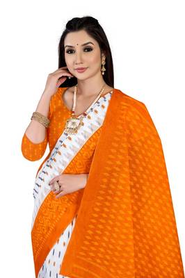 White Colour Cotton Silk Bagru Print Saree 1