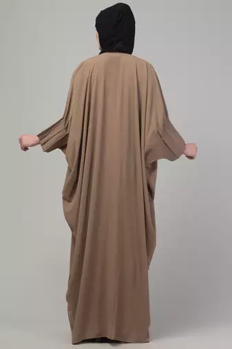 Beige pintucks cey fabric kaftan abaya with hijab