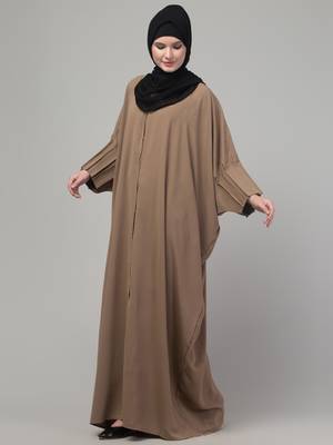 Beige pintucks cey fabric kaftan abaya with hijab 4