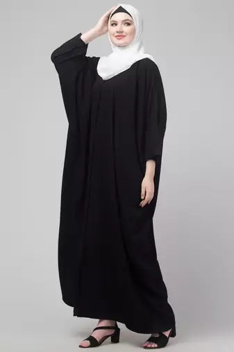 Black pintucks crinckled cey fabric kaftan abaya with hijab