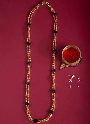 Gold-Plated Black Beaded Necklace     Classic & Timeless 2