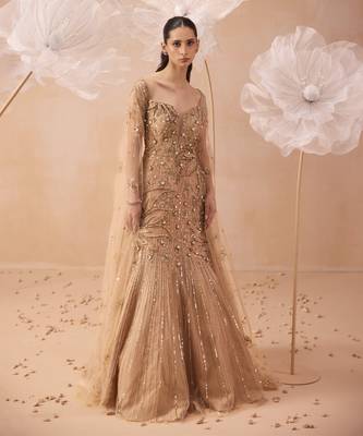 Gleaming gown 4