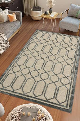 Saraswati global wool area rug, luxurius rug, 4x6  anti slip baking carpet, modern rug, ideal for bedroom, living room.