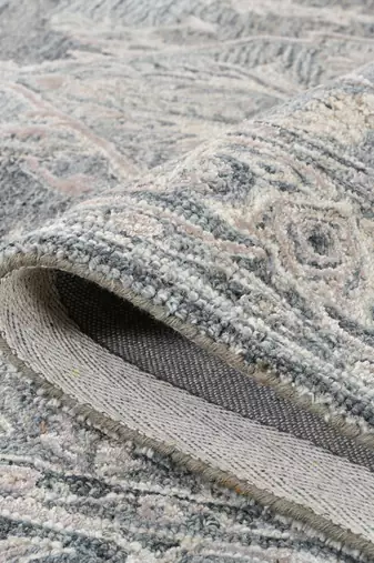 Saraswati global rug handmade area rug, 4x6 feet, wool rug  anti-skid backing carpet  ideal for bedroom, living room.