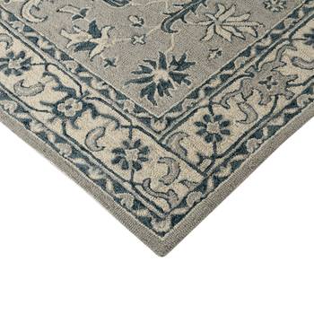 Saraswati global  wool area rug, 4x6 feet, luxurius rug, ideal for bedroom, living room, rug anti slip backing carpet. 4