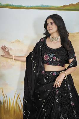 Black Thread & Sequins Embroidery Heavy Chonnon Indian Wedding Lehenga Dress 2