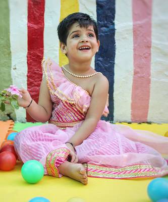 Pink off shoulder leheriya lehenga 2