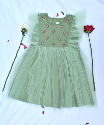 Pista green flare shoulder dress 4