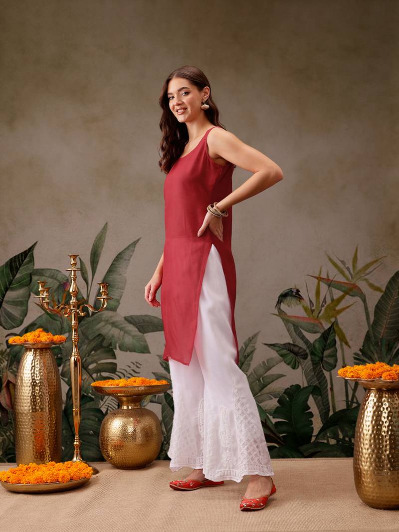 Hand Embroidered Red Georgette Lucknowi Chikan Women Kurta With Slip