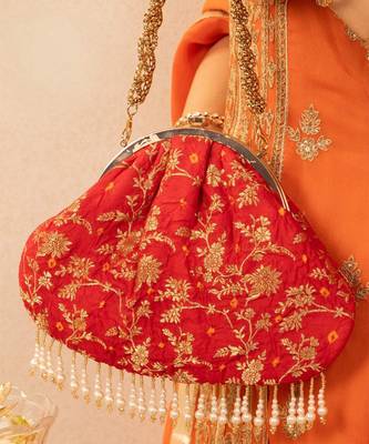 Saanvi vintage purse - red 2