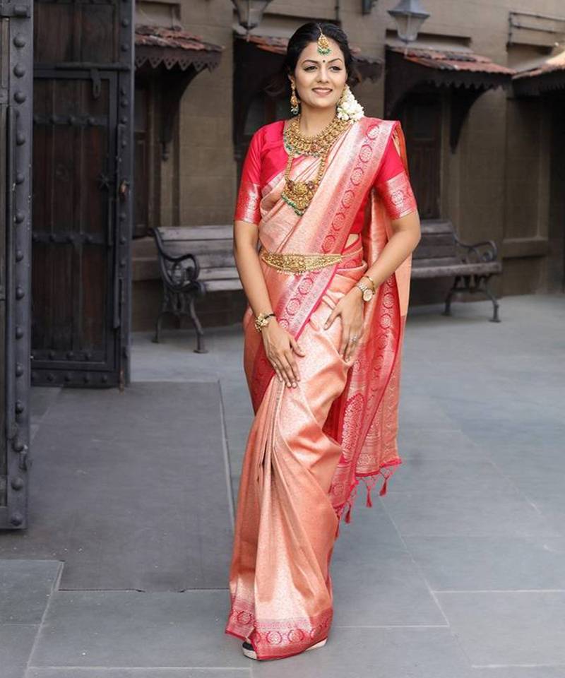 Light pink soft silk saree for women
