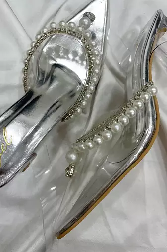 Silver pearls art leather and transparent acrylic heels