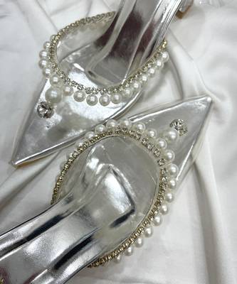 Silver pearls art leather and transparent acrylic heels 4