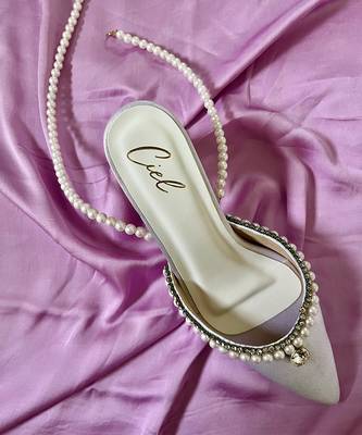 Grey pearls satin leather heels 2
