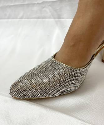 Golden rhinestone rhinestone leather heels 1