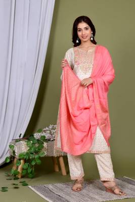 Ivory embroidered kurti pant dupatta set 2