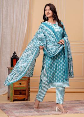 Red color printed straight kurti pant set for women 2