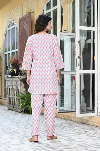 Light pink floral print lounge wear set night suit dress pyjama co ord set for summer night pj