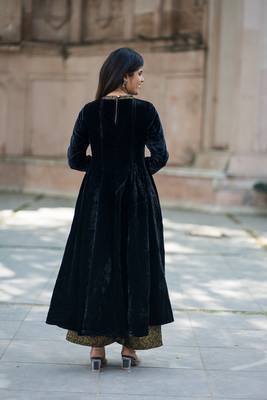 Velvet anarkali kurta with beautiful banarasi-brocades plazzo set 3