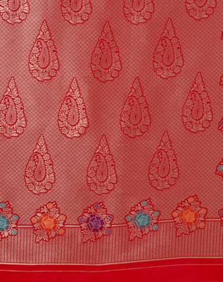 Red banarasi silk blend saree with zari woven work 5