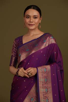 Dark purple banarasi silk blend zari woven saree 4