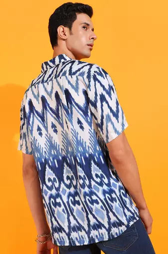 Men's polyester geomatrical printed regular shirt (blue)