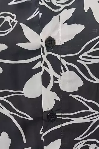 Men's polyester floral printed regular shirt (black)