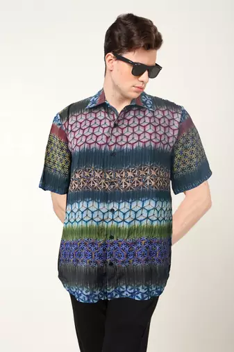 Men's polyester placement geomatrical printed regular shirt (multi)