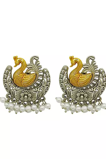 Silver-plated peacock shape pearl stud earrings