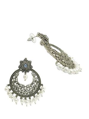 Silver-plated chandbali drop earrings 4