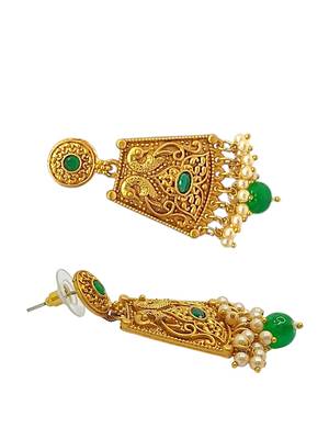 Gold-plated green stone-studded & beaded drop earrings 4