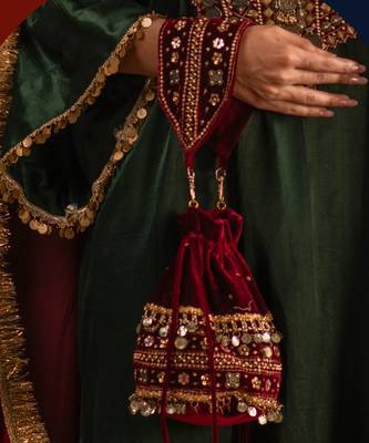 Maroon round potli 1