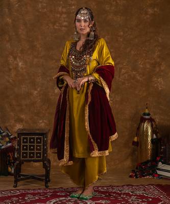 Shaira 3 pc kurta set 1