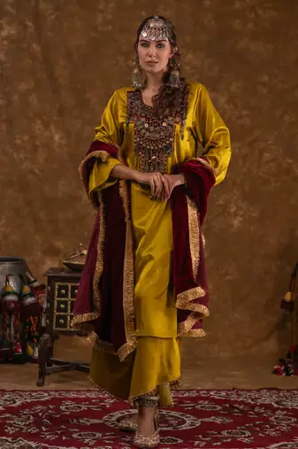 Shaira 3 pc kurta set