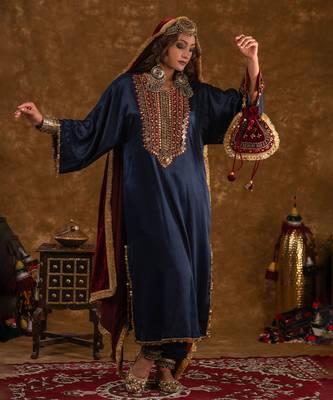 Zahra 3 pc kurta set 4