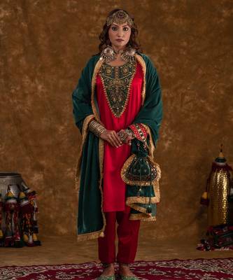 Roohi 3 pc kurta set 1