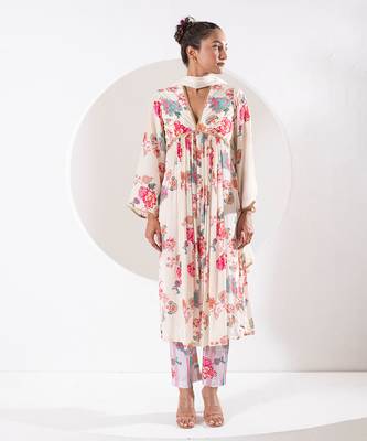 Madhubala ivory suit set 5