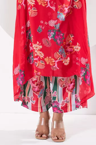 Rukmini red kaftan set