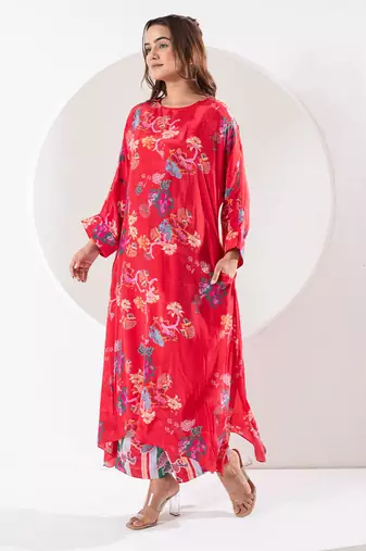 Rukmini red kaftan set