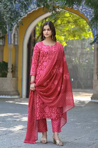 Women red cotton blend floral printed straight kurta trousers with dupatta
