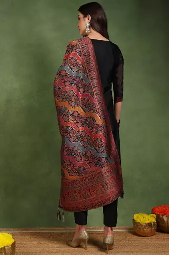 Women black silk blend solid woven design straight kurta trousers with dupatta