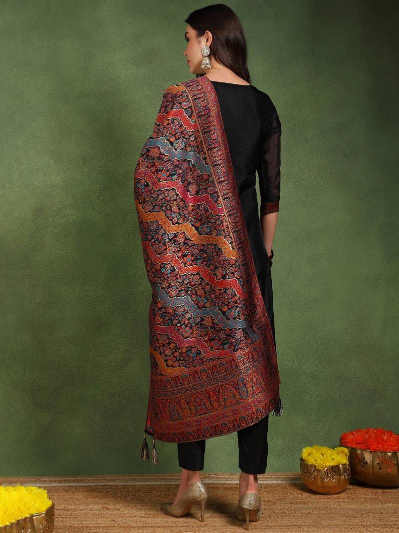 Women black silk blend solid woven design straight kurta trousers with dupatta
